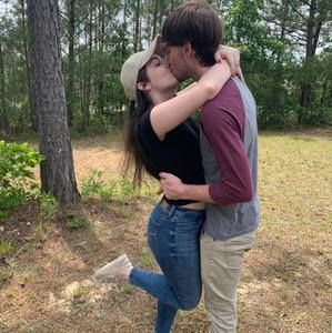 Meet your Posher, Carissa